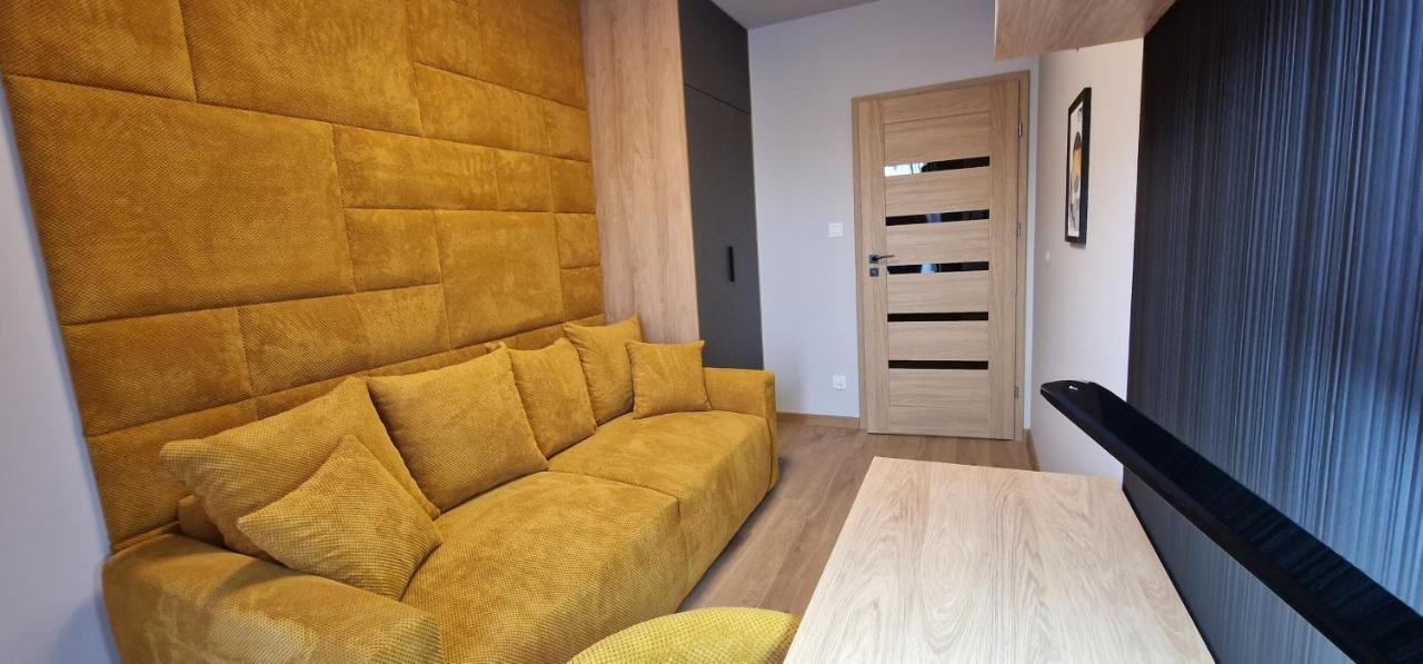 Apartament Salonet Airport & Mtp Skórzewo Esterno foto
